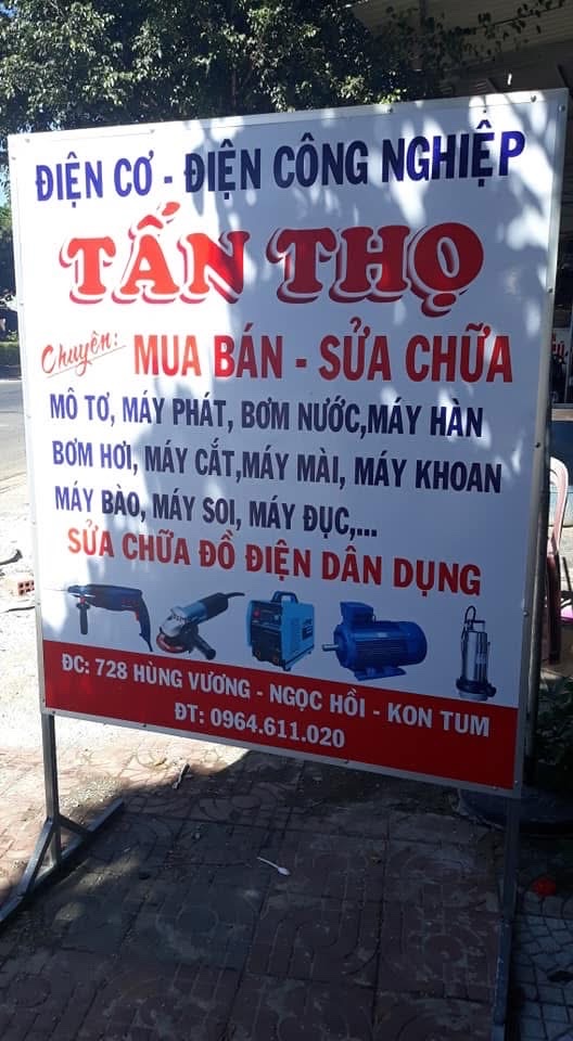 Mẫu bảng bạt có chân để vỉa hè